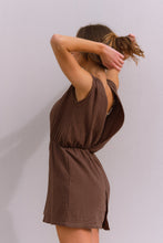 Carregar imagem no visualizador da galeria, Vestido Love in Brown
