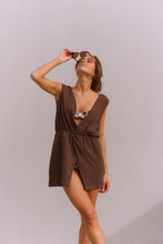 Load image into Gallery viewer, Vestido Love in Brown
